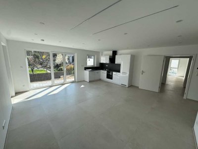 Neubau! 
Neuwertige 2-Raum-Terrassenwohnung mit Terasse und Einbauküche in Linkenheim-Hochstetten