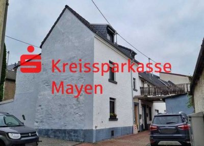 Charmantes Einfamilienhaus mit kleinem Grundstück und Abstellfläche