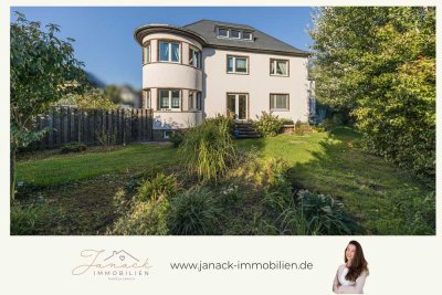 Vielseitiges Wohnhaus mit Ausbaureserve – attraktive Renditechance