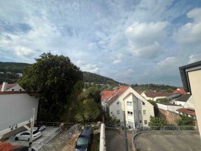 Gepflegte  2 - Zimmer Wohnung in zentraler Lage
