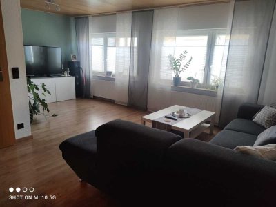 Nähe Bad Camberg, großzügige 4 Zimmer Wohnung mit EBK - direkt vom Eigentümer zu vermieten
