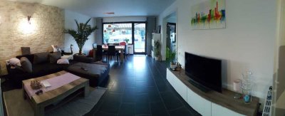 Attraktive 3-Zimmer-DG-Wohnung mit EBK in Mönchengladbach