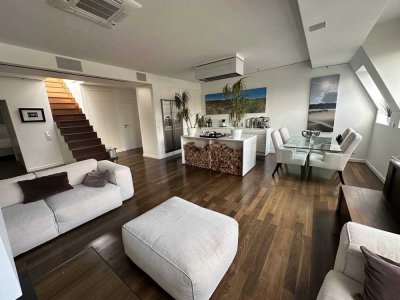 Exklusive DG-Wohnung mit Kamin, EBK, Klimaanlage auf 90 m² + 60 m² Dachterrasse mit Whirlpool