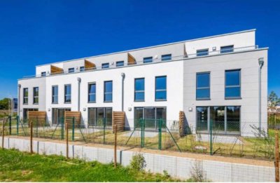 American Contracts welcome / Newly Townhouse Wiesbaden close to Clay