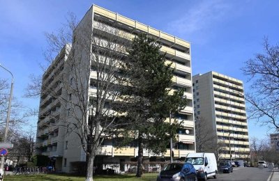 Sanierte 1-Zimmer-Whg. mit EBK und Balkon nahe Siemens Campus