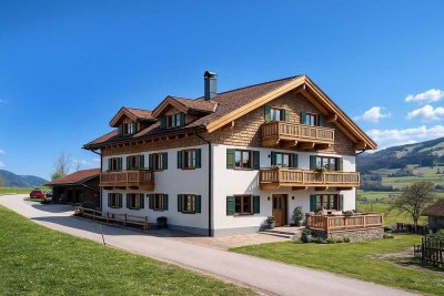 Erstbezug: 3-Zimmer-Wohnung in Alleinlage mit Bergblick