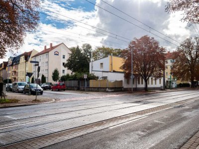 Erdgeschoßwohnung mit Einbauküche und Gartenanteil zu vemieten.