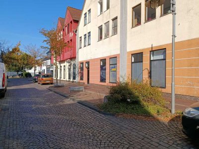 **Provisionsfrei** Charmante 2-Zimmer-Wohnung in guter Lage von Brake