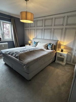 Luxuriöse 3-Zimmer-Wohnung im 2. OG in Kiel-Südfriedhof  !! Möbliert!! Auch als WG möglich!