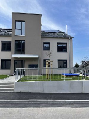 gehobene 4-Zimmer Wohnung: Einziehen-Ausruhen-Leben genießen in Schorndorf