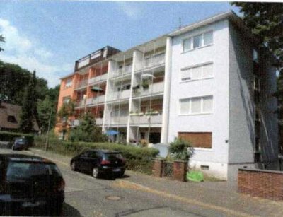 Lage. Lage. Lage. 4-Zimmer-Wohnung mit Balkon in Nürnberg. Direkt am Dutzendteich.