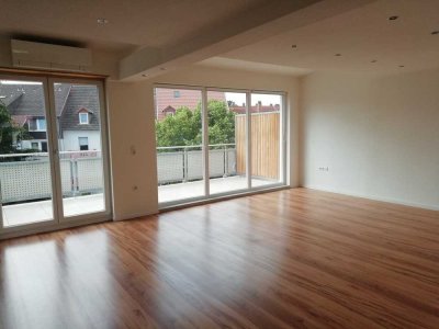 Schöne, helle und offen-gestaltete 3 Zimmer Maisonette Wohnung  - Innenstadt