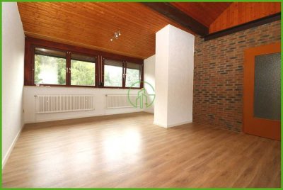 # ESCHWEILER-OST # Wohnoase im Dachgeschoss. Bezugsfertige 4-Zimmer-Wohnung mit 100 m² und Garage.