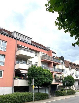 *Provisionsfrei* helle 3-Zimmer-Wohnung mit Balkon, EBK & Stellplatz in Stuttgart