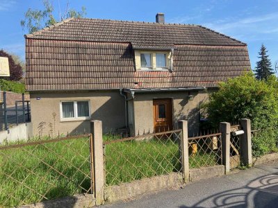 Kleines Haus zum Sanieren!