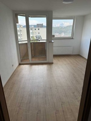 Ansprechende, vollständig renovierte 1-Zimmer-Wohnung in Homburg
