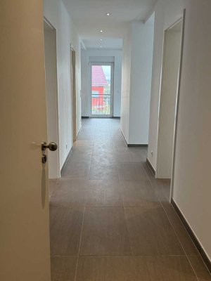 Luxuriöse 3-Zimmer Wohnung mit Balkon in Münster (Hessen)