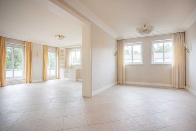 Traumhafte Penthaus-Wohnung in Göggingen mit 4 Zimmern,Einbauküche,2 Bädern und Dachterrasse