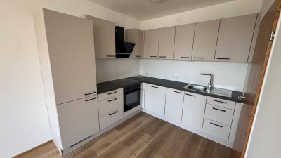 Generalsanierte 4 Zimmerwohnung - perfekt für kleine Familien - Küche, Bad, WC und alle Böden neu
