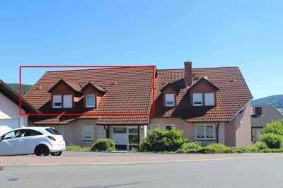 Gepflegte 3,5-Zimmer Dachgeschoss-Wohnung mit Balkon in Stadtprozelten