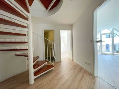 Wunderschöne 3 Zimmer-Maisonette-Wohnung mit großer Dachterrasse!