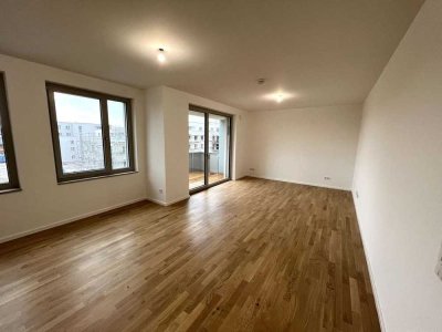 NEUBAU! Großzügige helle 4-Zimmer-Wohnung mit Einbauküche und hellem Wohn-/Essbereich