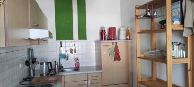 Möblierte helle 2-Zimmer Wohnung im 4. OG mit Balkon in Leipzig-Plagwitz