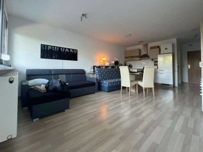 Kapitalanlage in Top-Lage: Gepflegte 1-Zimmer-Wohnung mit Balkon & Garage
