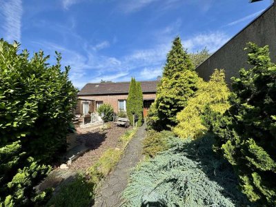 Neuss-Holzheim | 143 m² Haus mit Bungalow-Anbau auf 490 m² Grundstück für Eigennutzer & Investoren