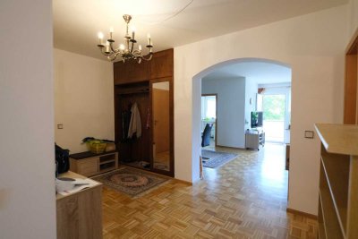 Grosse 2 Zimmer Wohnung am Stadtrand