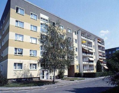 Lust auf Veränderung: Günstig geschnittene 4-Raumwohnung mit Balkon!