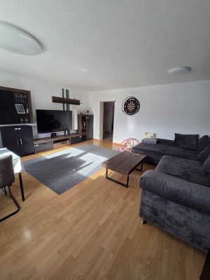 Helle 3 1/2 Zi Whg, Balkon