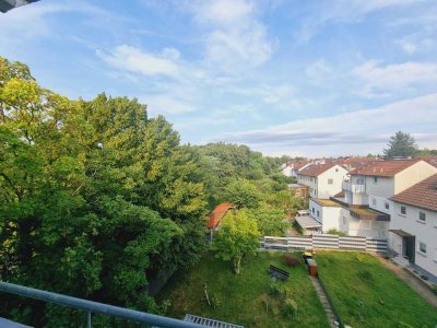 1-Zimmer DG-Wohnung mit Ausblick *Provisonsfrei*