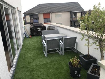 Exklusives 3-Zimmer-Penthouse mit großer Süd-Dachterrasse, Luxusküche & 2 Stellplätzen