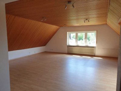 Attraktive und gepflegte 3-Zimmer-Dachgeschosswohnung in Kaiserslautern Siegelbach