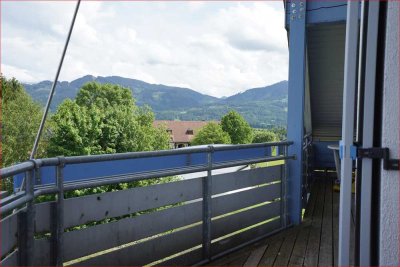 Charmante Dachgeschosswohnung im Landhausstil!
