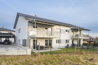 Vermiete zentrale Neubauwohnung mit Garten