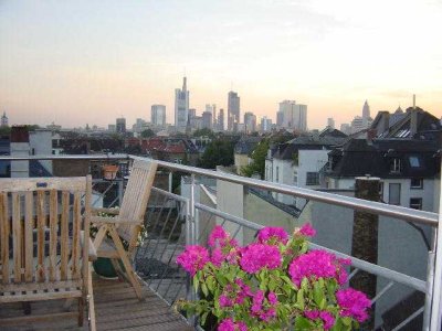Exklusive 4-Zimmer Maisonette-Wohnung im 4. OG in Frankfurt Nordend-Ost