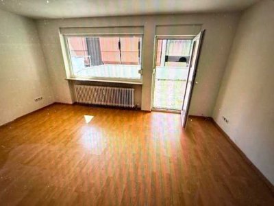 Direkt im Zentrum, 1-Zi-Wohnung mit kleiner Terrasse, 1.OG, Lift, 90403 Nürnberg
