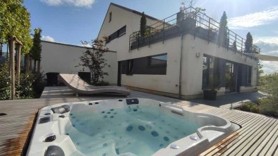 Luxuriöses Einfamilienhaus mit Feldrandlage - Preis aktualisiert!