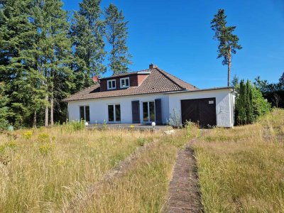 1-Fam.-Bungalow mit Teilkeller und Garage