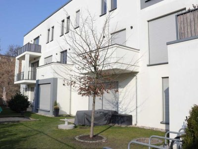 3 Zimmer Erdgeschoss mit Südterrasse & Garten im Herzen von Teltow