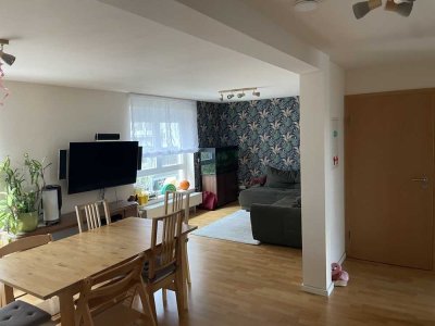 4-Zimmer Erdgeschosswohnung mit Garten und Garage in Berkheim