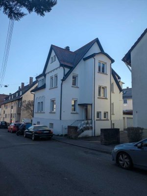 Freundliche 3-Zimmer-Wohnung mit Balkon in Stuttgart