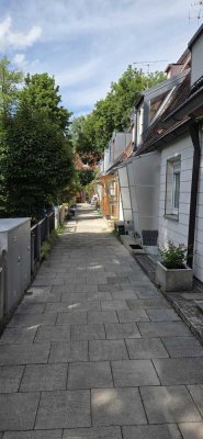 Kleines 3-Zimmer-Haus 67 qm für Individualisten in München Berg am Laim