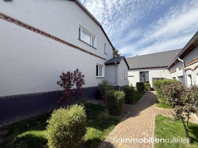 Platz für die ganze Familie- Liebevoll saniertes Bauernhaus + Town & Country Bungalow und Backsteins
