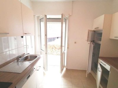 Mitten im Zentrum; möblierte, helle 4 ZKB Balkon, Bahnhofstr.; nahe Boehringer;  ab 01.08.25