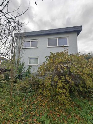 Charmantes Einfamilienhaus in idyllischer Lage von Biblis – Ihr Familienparadies wartet!