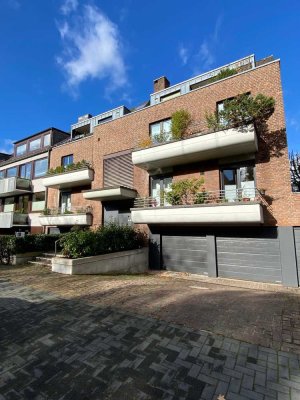 Lichtdurchflutete 3 Zimmer Maisonette Wohnung in D-Düsseltal