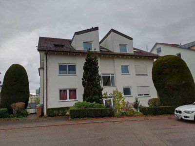 Sonnige und sehr gepflegte Wohnung mit besonderem Flair